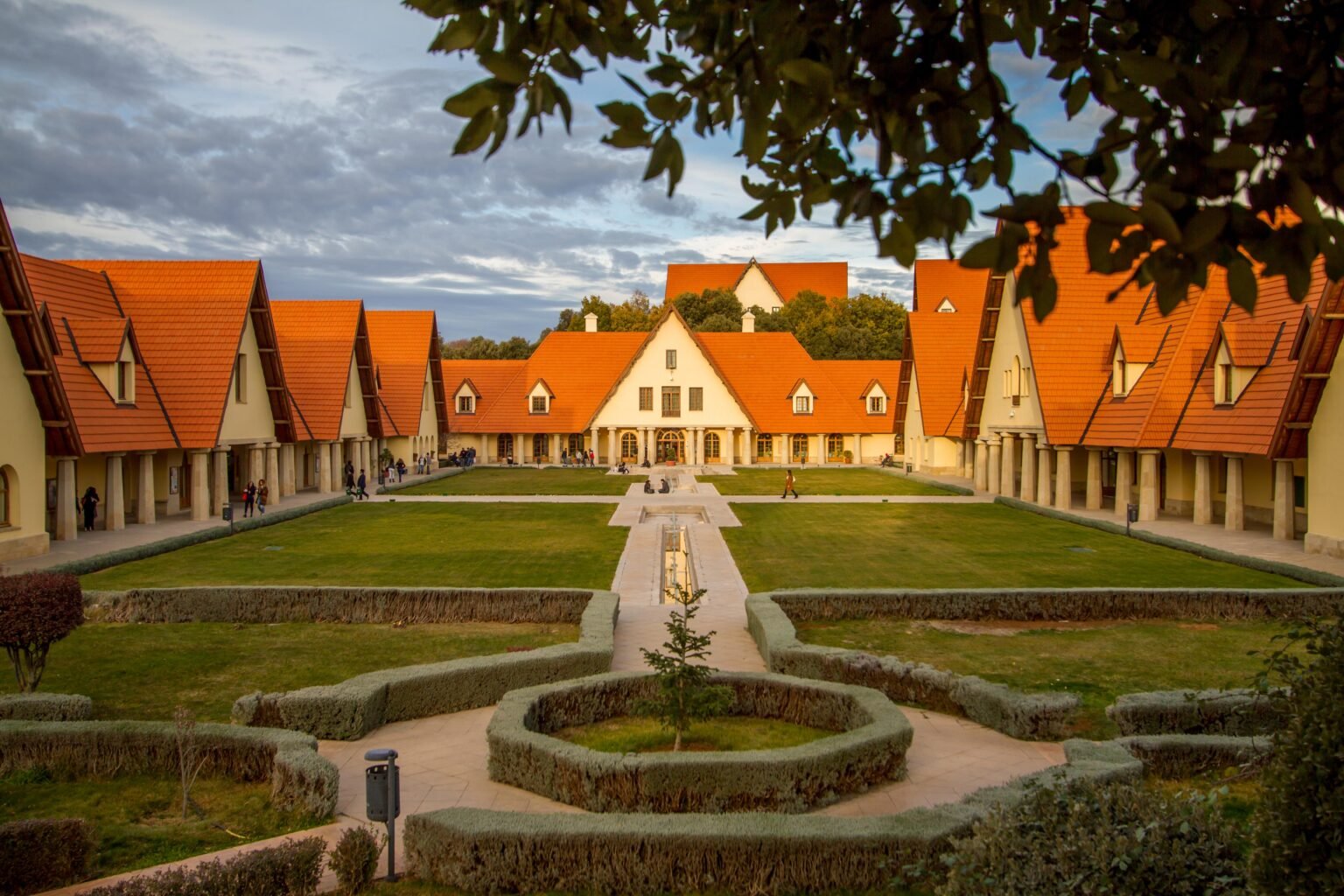 Al Akhawayn University Council of Independent Colleges