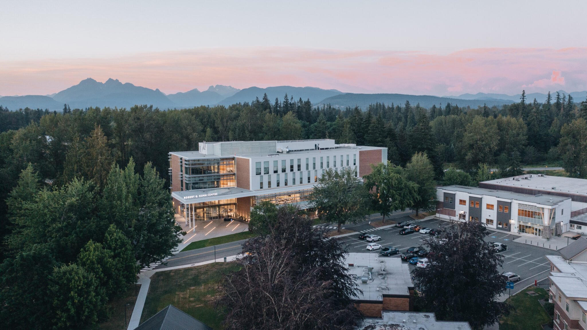 TRINITY WESTERN UNIVERSITY TUITION FEE FOR INTERNATIONAL STUDENTS visual data 2