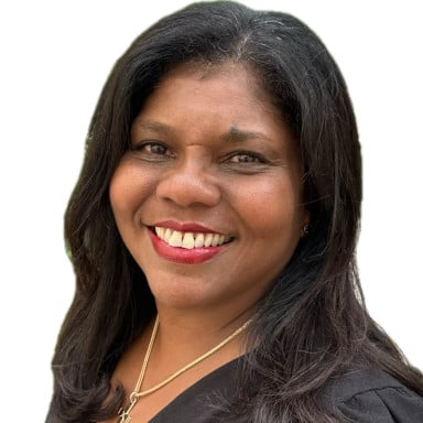 Marianne Ward-Peradoza headshot